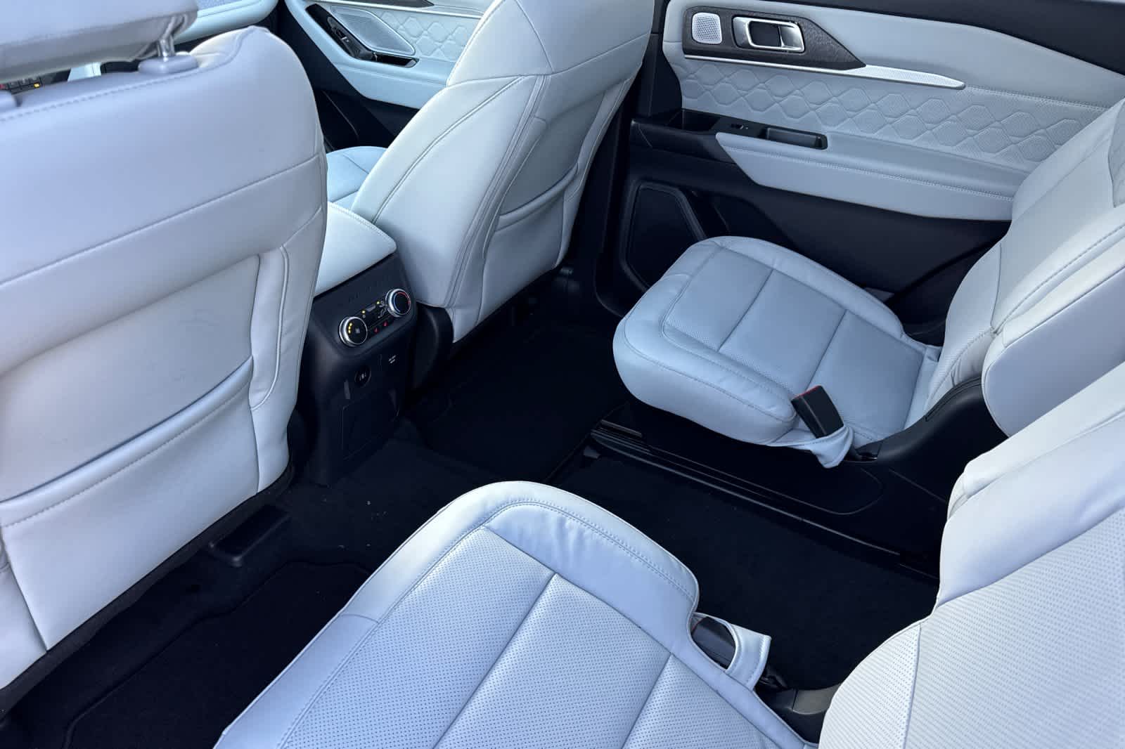 Thumbnail: 2026 Ford Explorer - 4