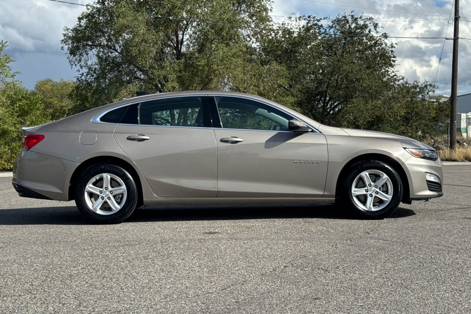 Thumbnail: 2024 Chevrolet Malibu - 8