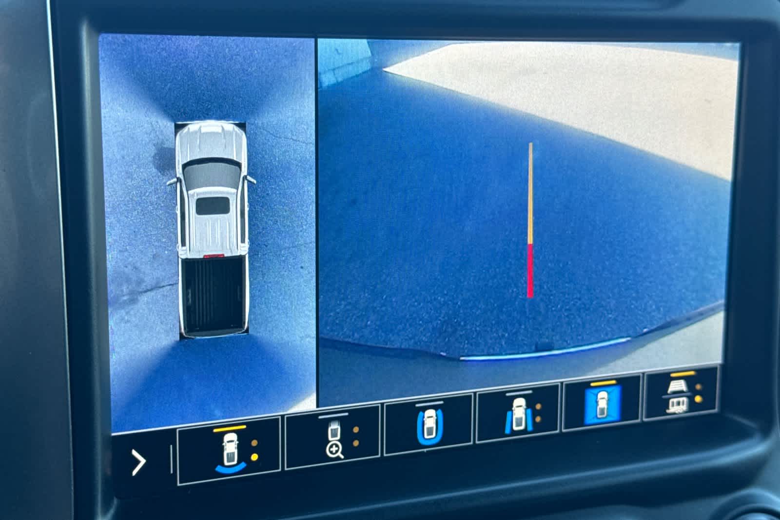 Thumbnail: 2021 Chevrolet Silverado 1500 - 19