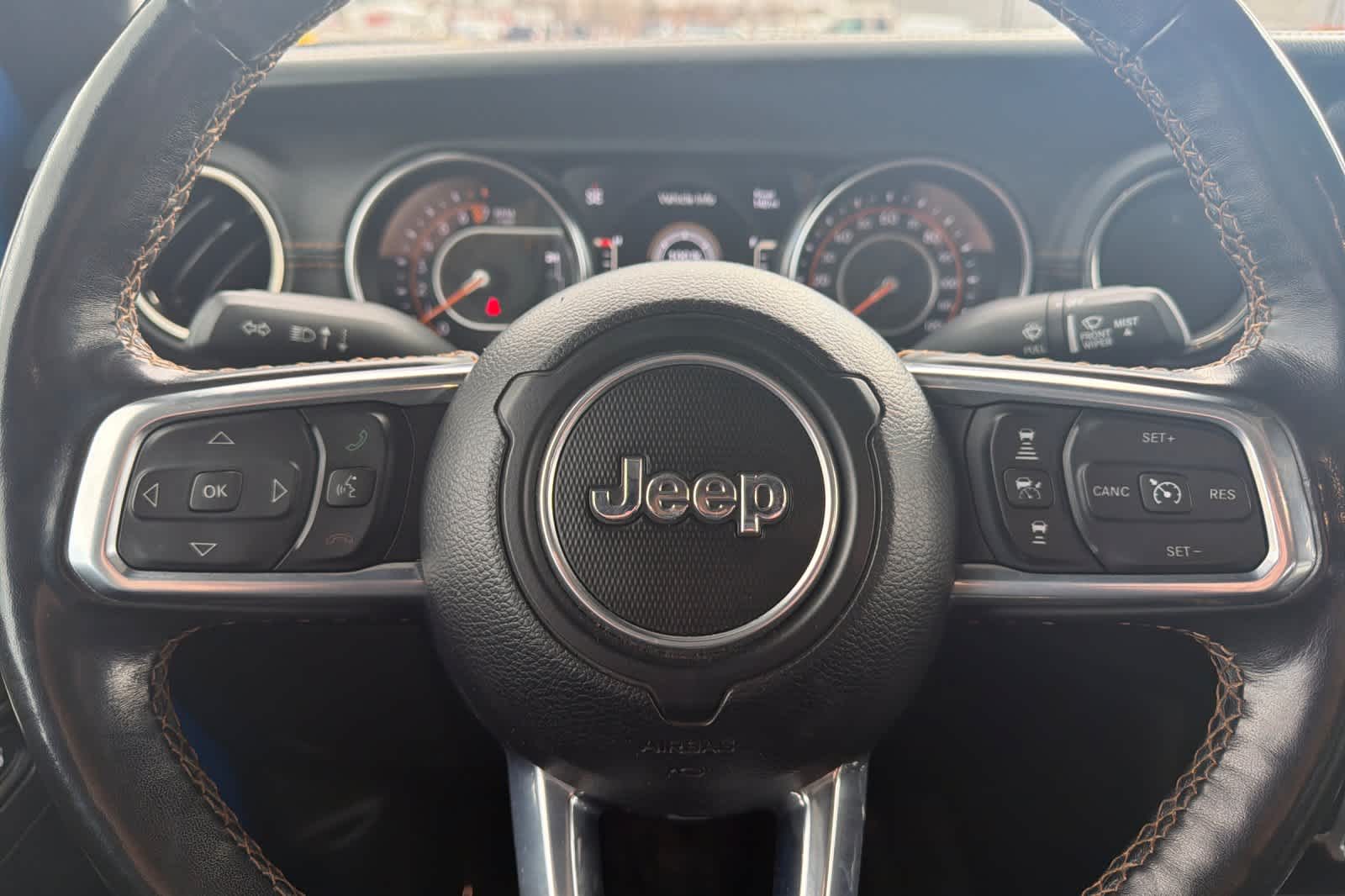 Thumbnail: 2022 Jeep Gladiator - 23