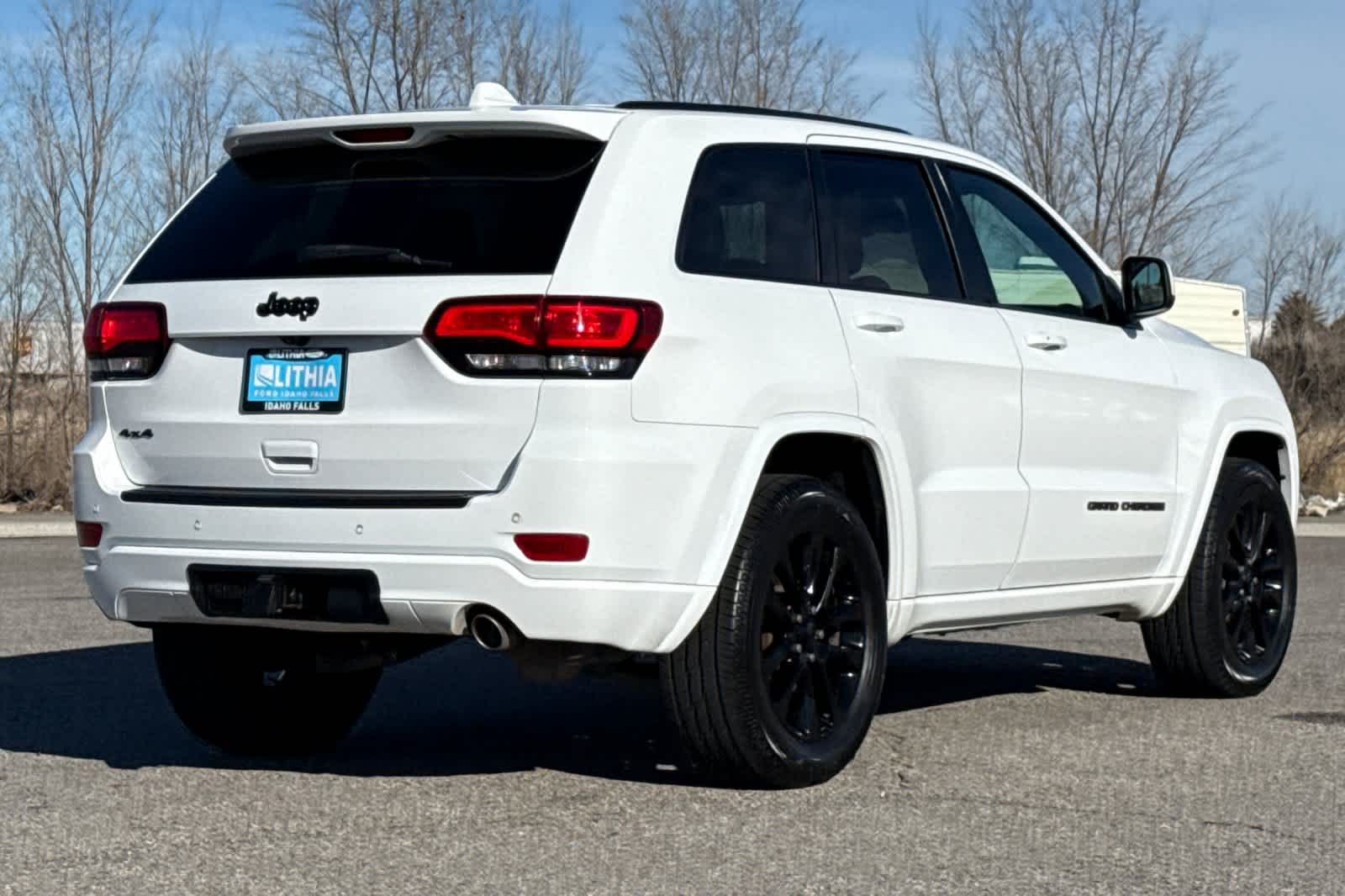 Thumbnail: 2020 Jeep Grand Cherokee - 2
