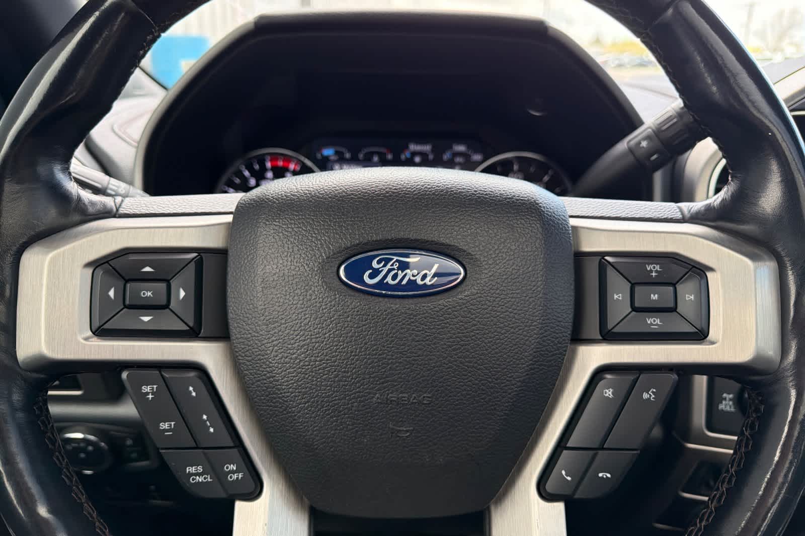 Thumbnail: 2022 Ford F-350 - 23