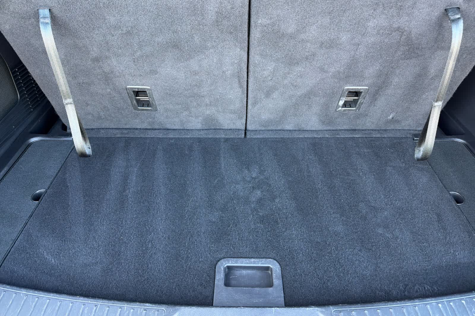 Thumbnail: 2023 Ford Explorer - 16