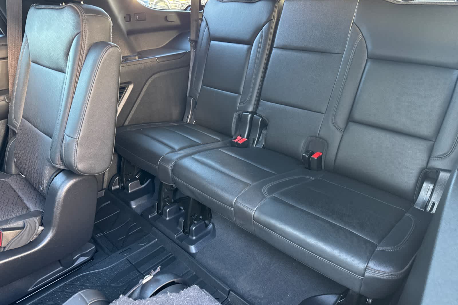 Thumbnail: 2022 Chevrolet Tahoe - 15