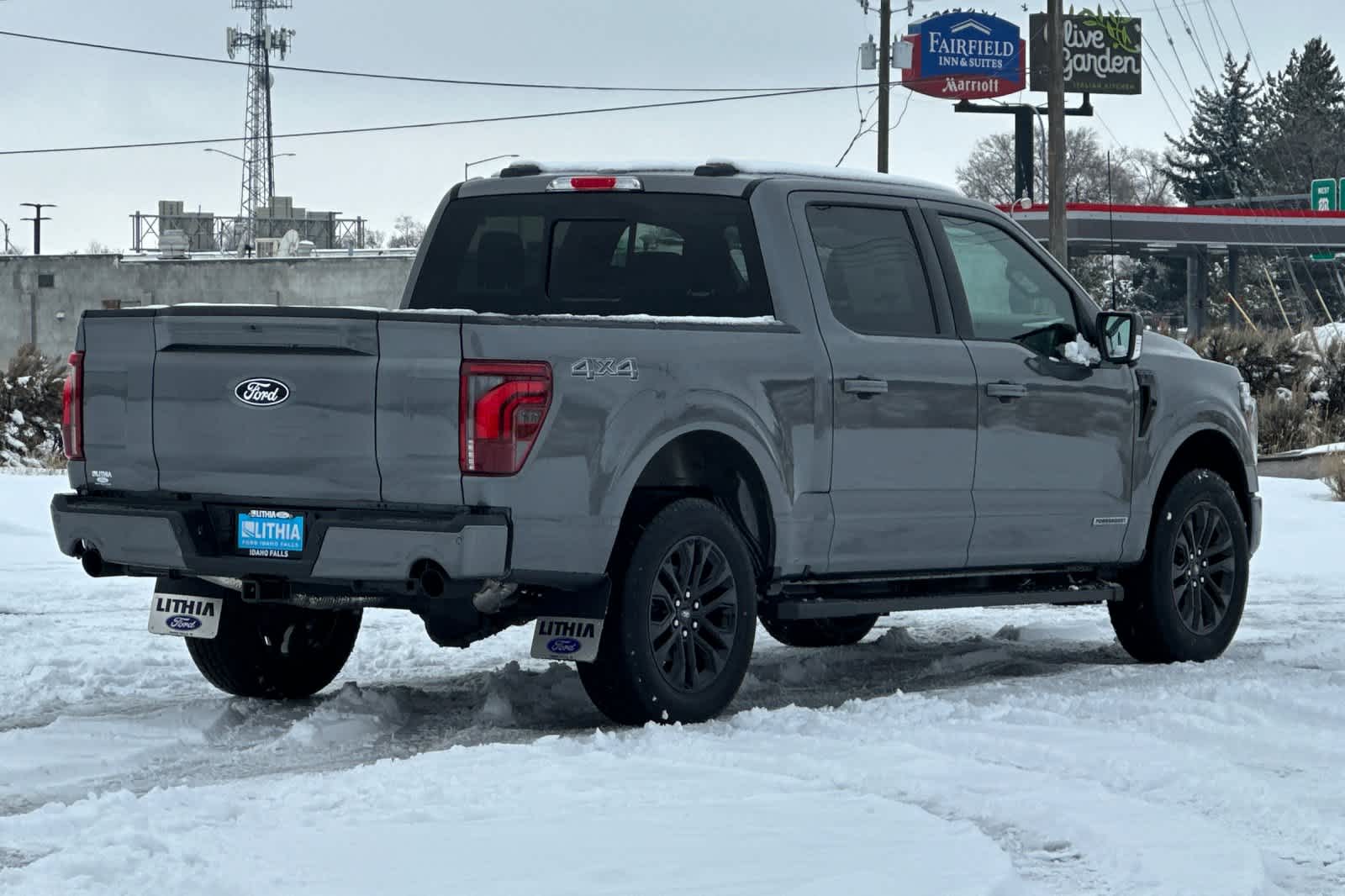 2025 Ford F-150 Lariat photo 2