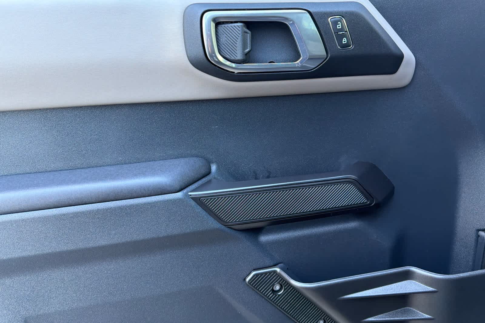 Thumbnail: 2024 Ford Bronco - 12