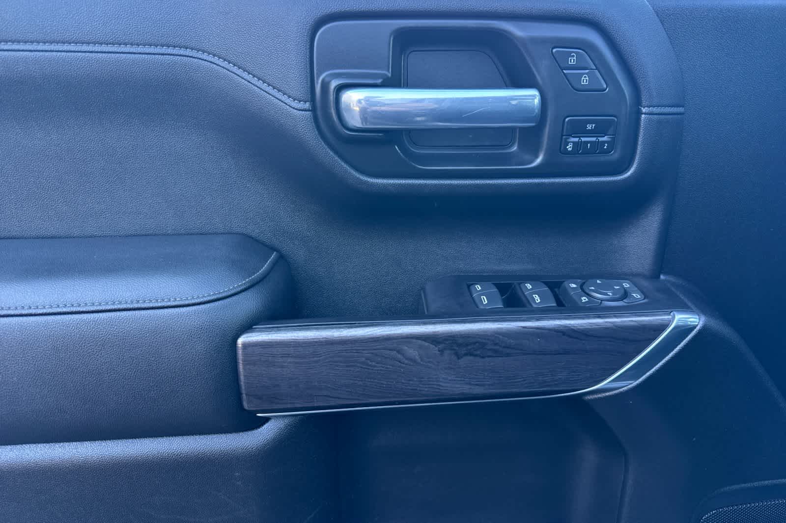 Thumbnail: 2021 Chevrolet Silverado 1500 - 12