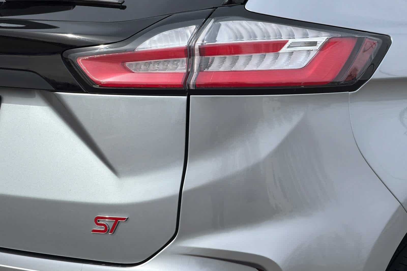 Thumbnail: 2022 Ford Edge - 28