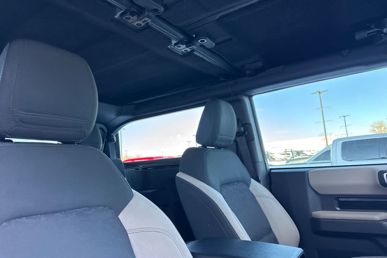 Thumbnail: 2022 Ford Bronco - 17