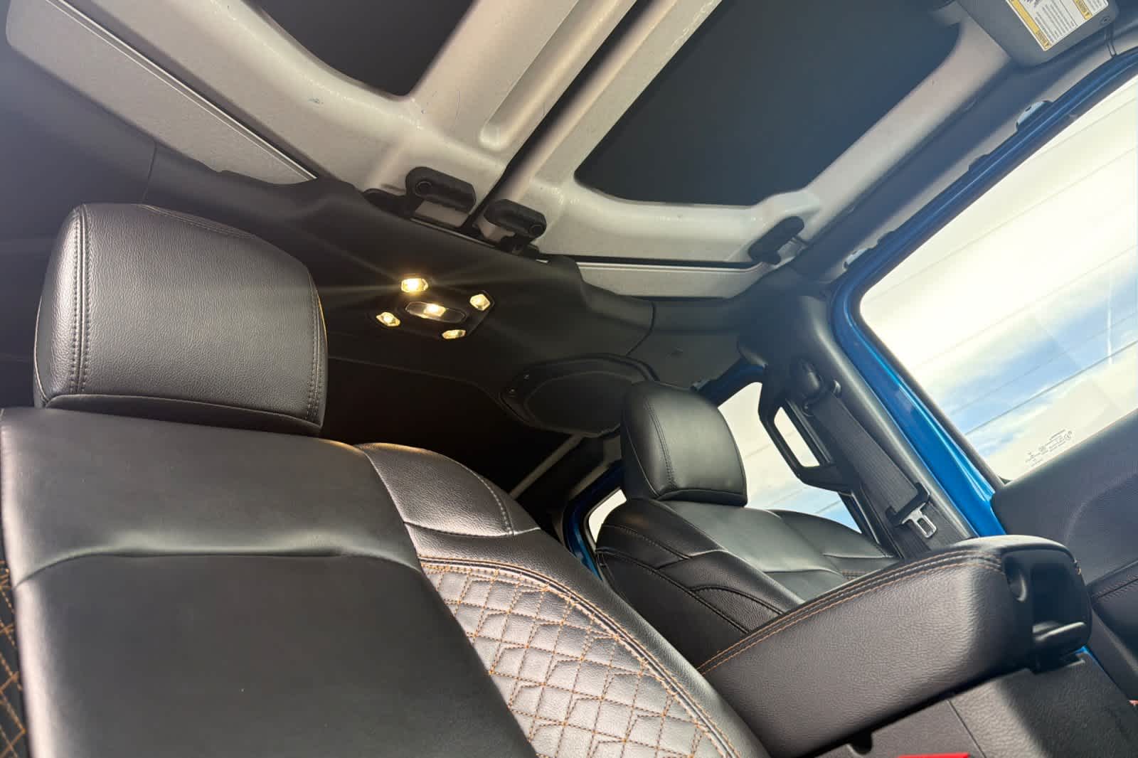 Thumbnail: 2022 Jeep Gladiator - 16