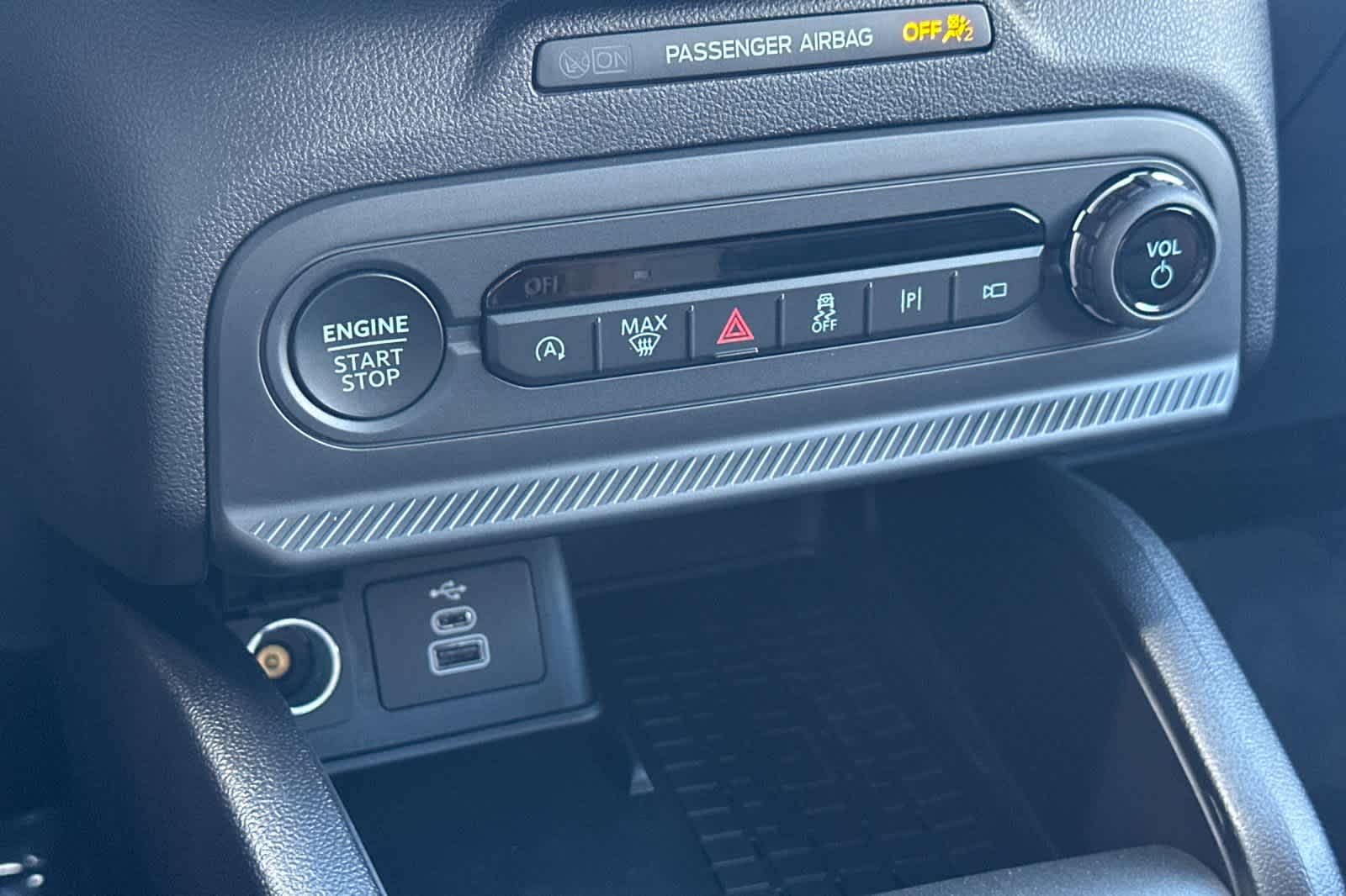 Thumbnail: 2025 Ford Bronco Sport - 21