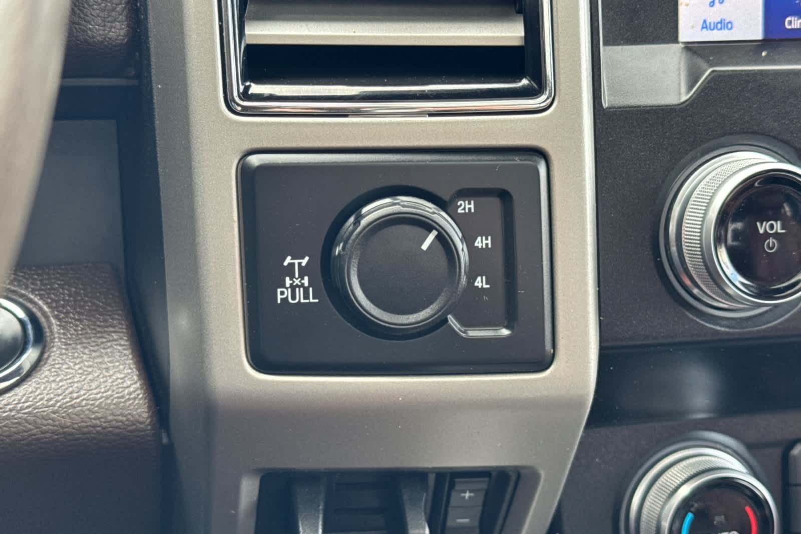 Thumbnail: 2020 Ford F-350 - 29