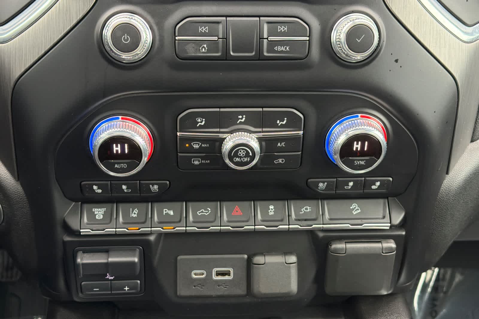 Thumbnail: 2020 GMC Sierra 2500 - 18