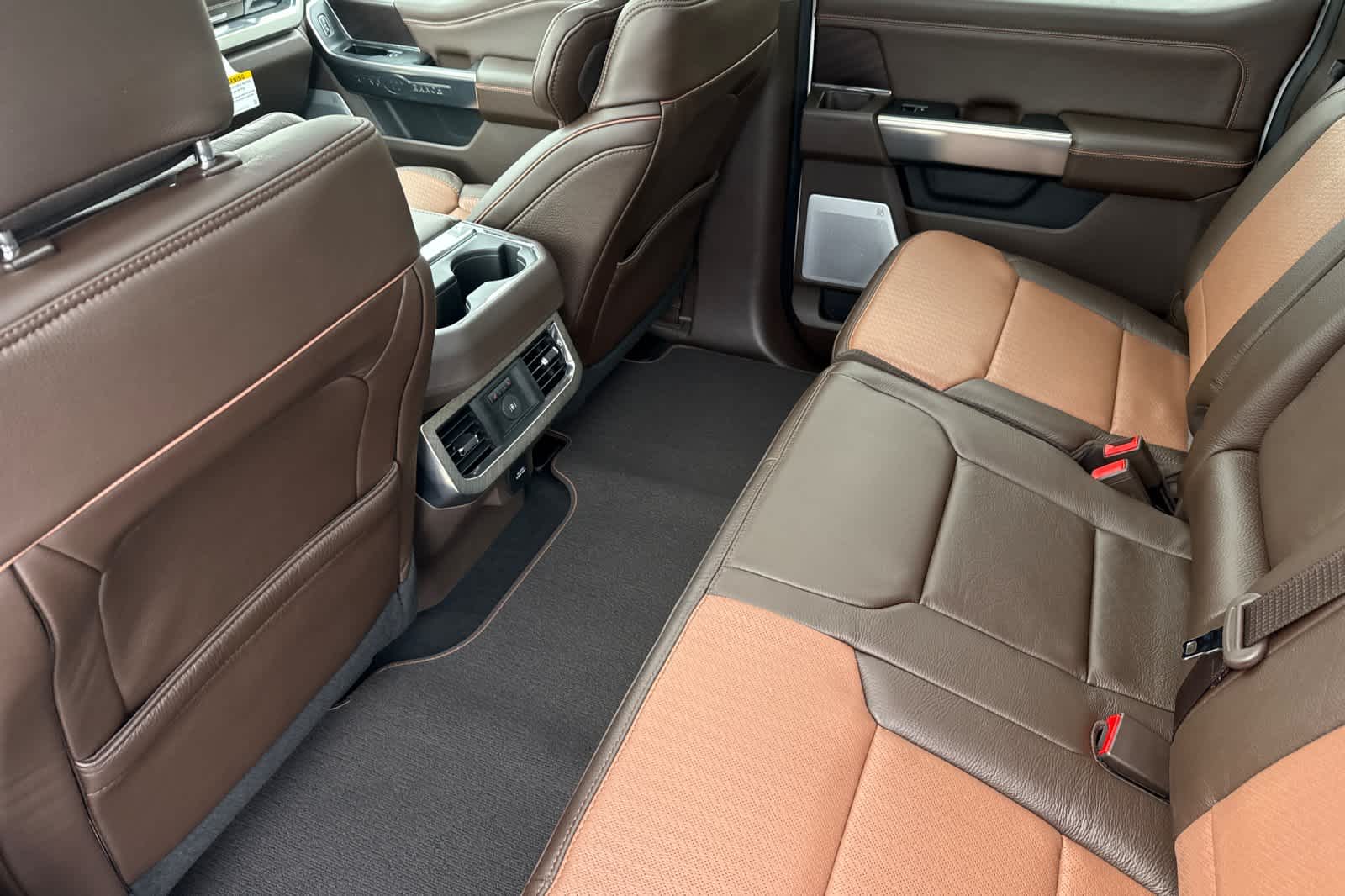 2026 Ford F-350 King Ranch photo 4