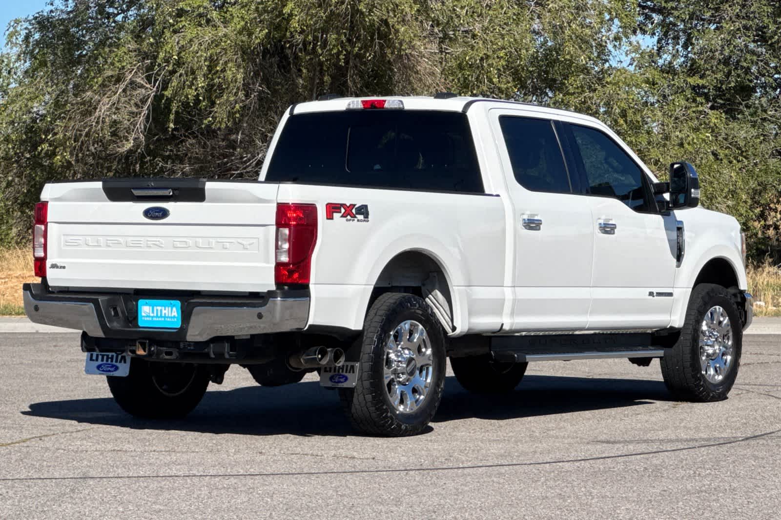 2020 Ford F-250 Lariat photo 2