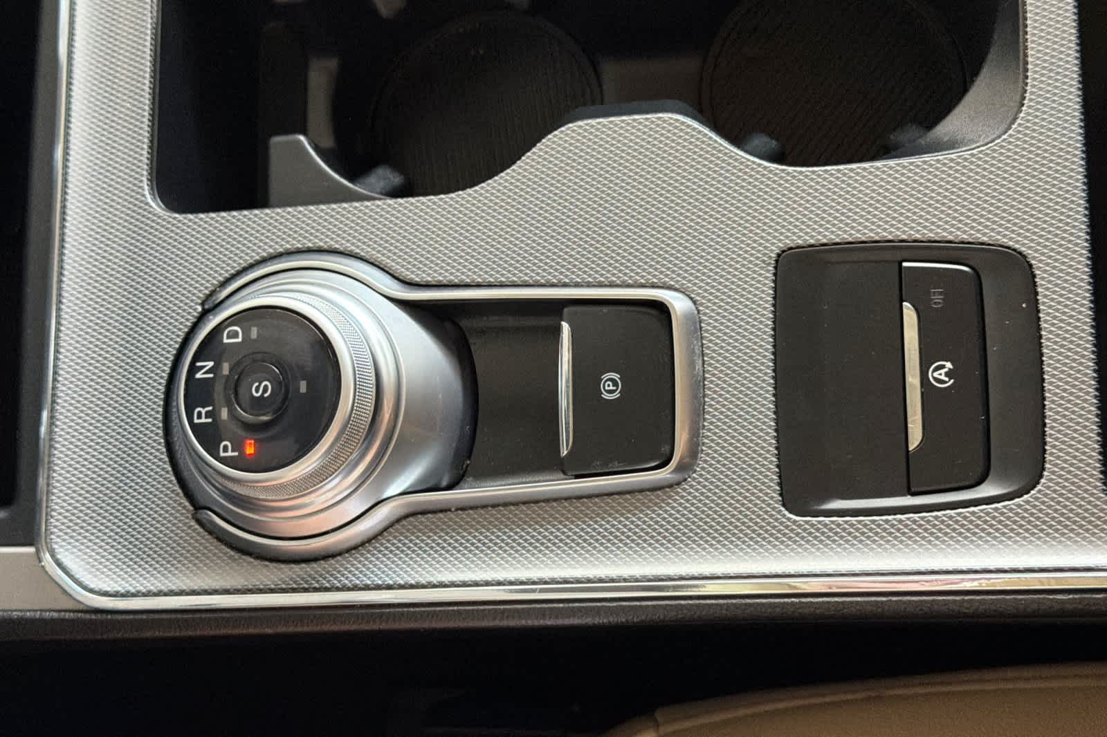 2021 Ford Edge SEL - Photo 21