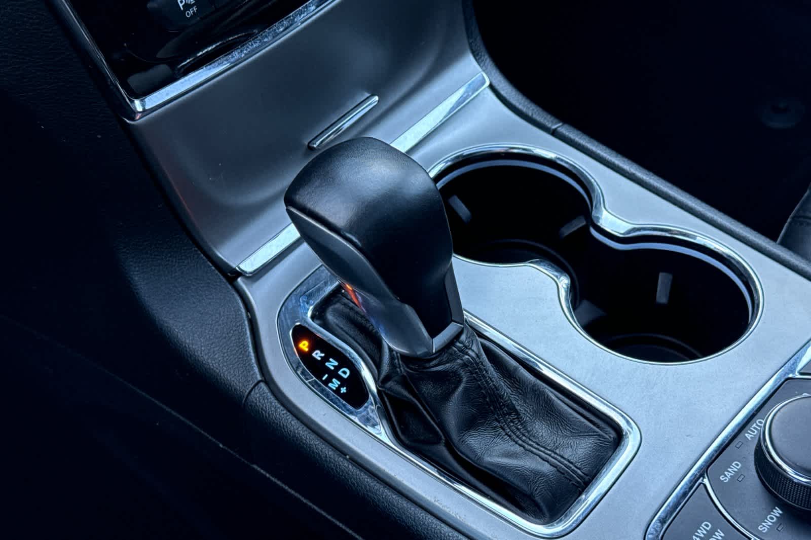 Thumbnail: 2020 Jeep Grand Cherokee - 22