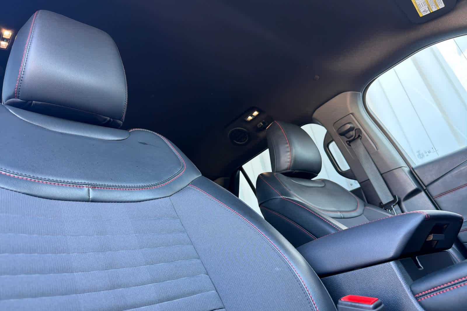 2025 Ford Explorer ST-LINE - Photo 18