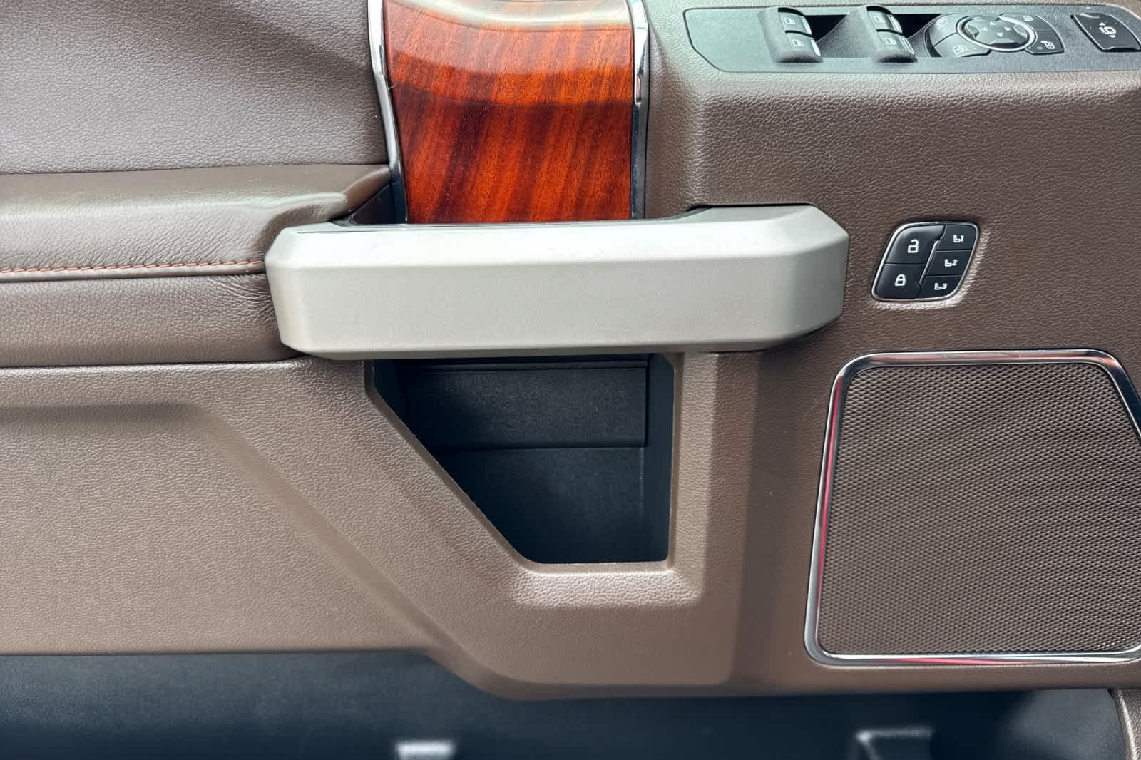 Thumbnail: 2020 Ford F-350 - 12