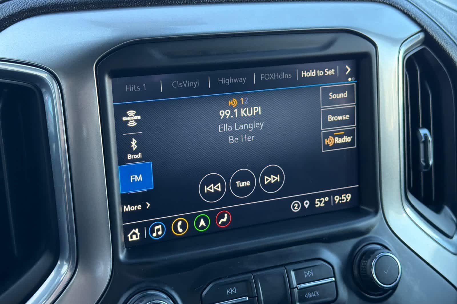 Thumbnail: 2021 Chevrolet Silverado 3500 - 17