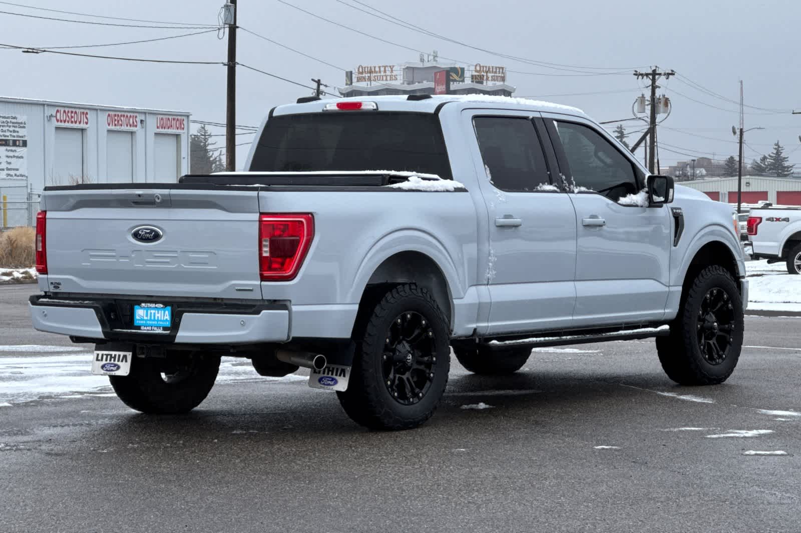 2022 Ford F-150 XLT photo 2