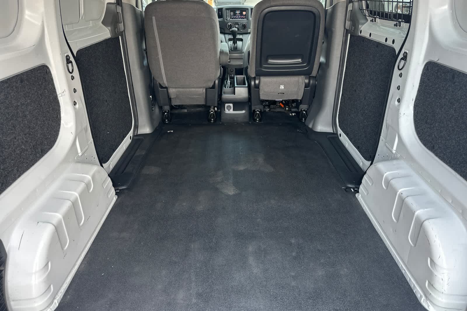 Thumbnail: 2021 Nissan NV200 - 16