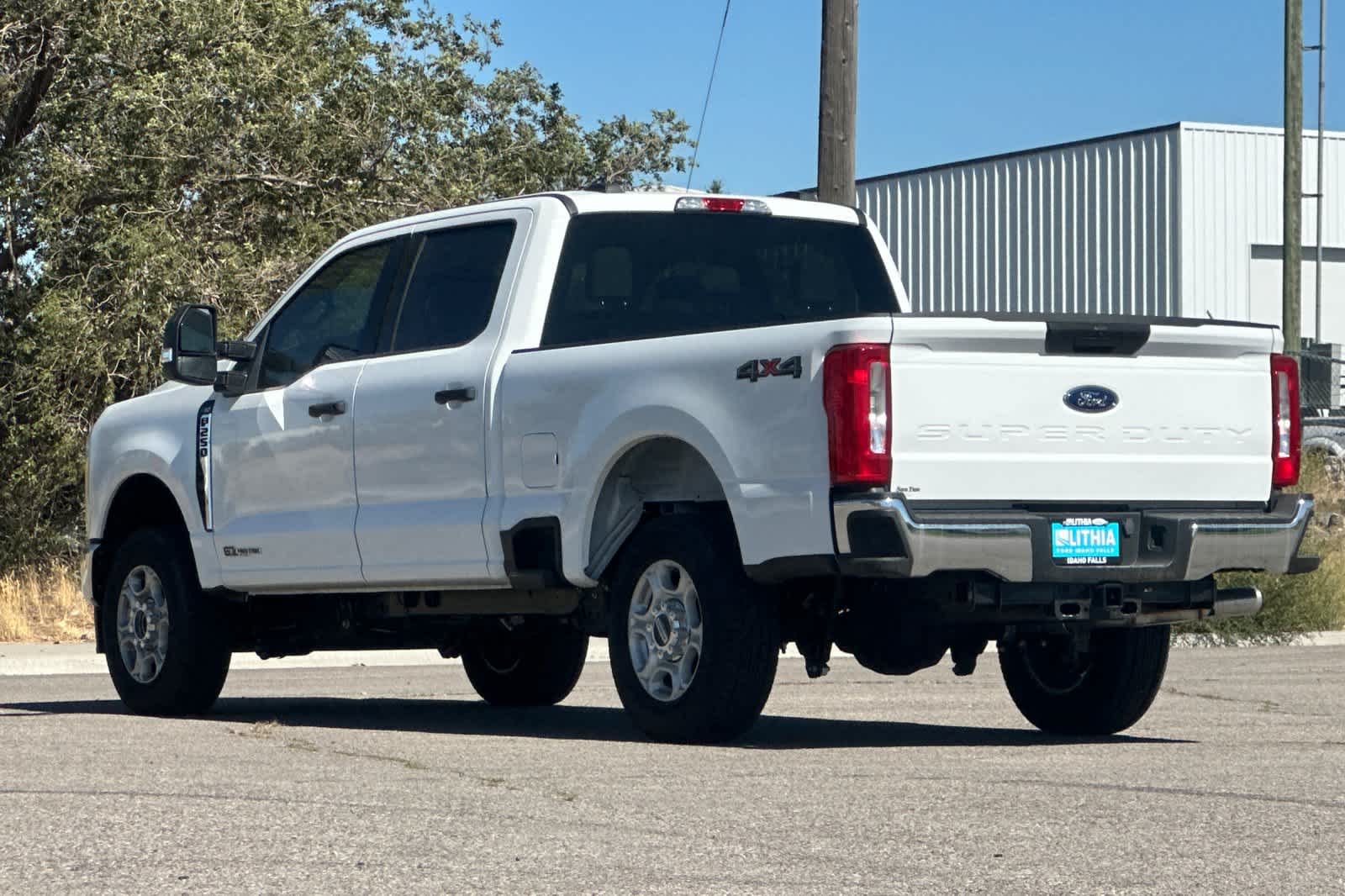 2026 Ford F-250 Super Duty XLT - Photo 6