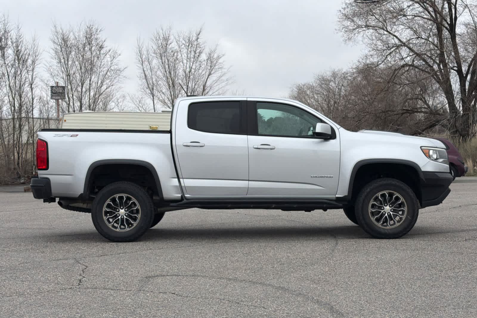 Thumbnail: 2018 Chevrolet Colorado - 8