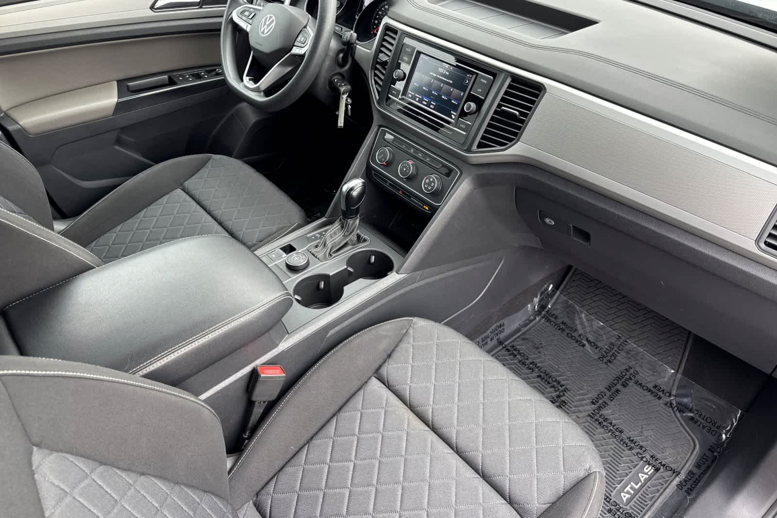 Thumbnail: 2021 Volkswagen Atlas - 16