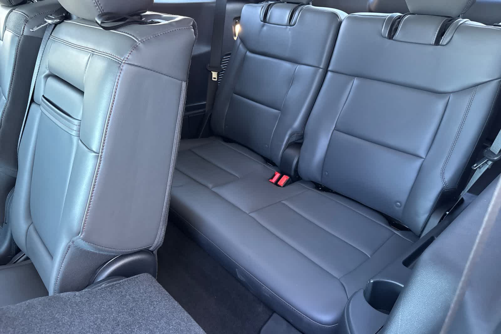 Thumbnail: 2025 Ford Explorer - 15