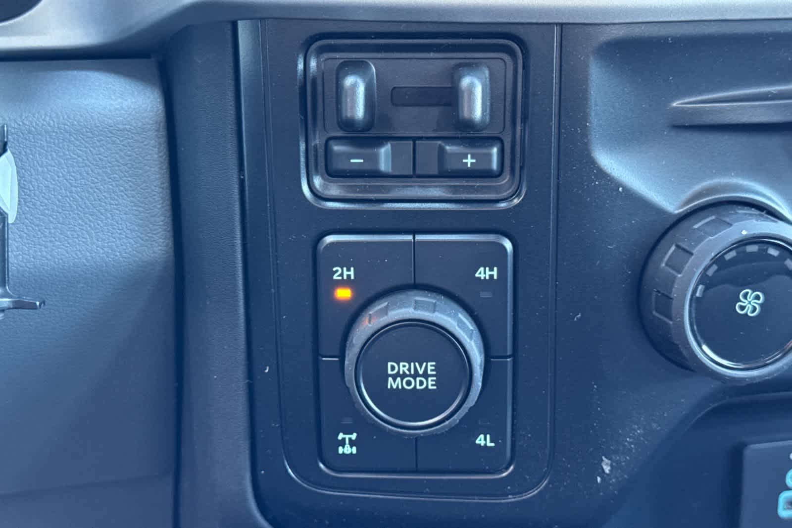 Thumbnail: 2026 Ford F-250 - 26