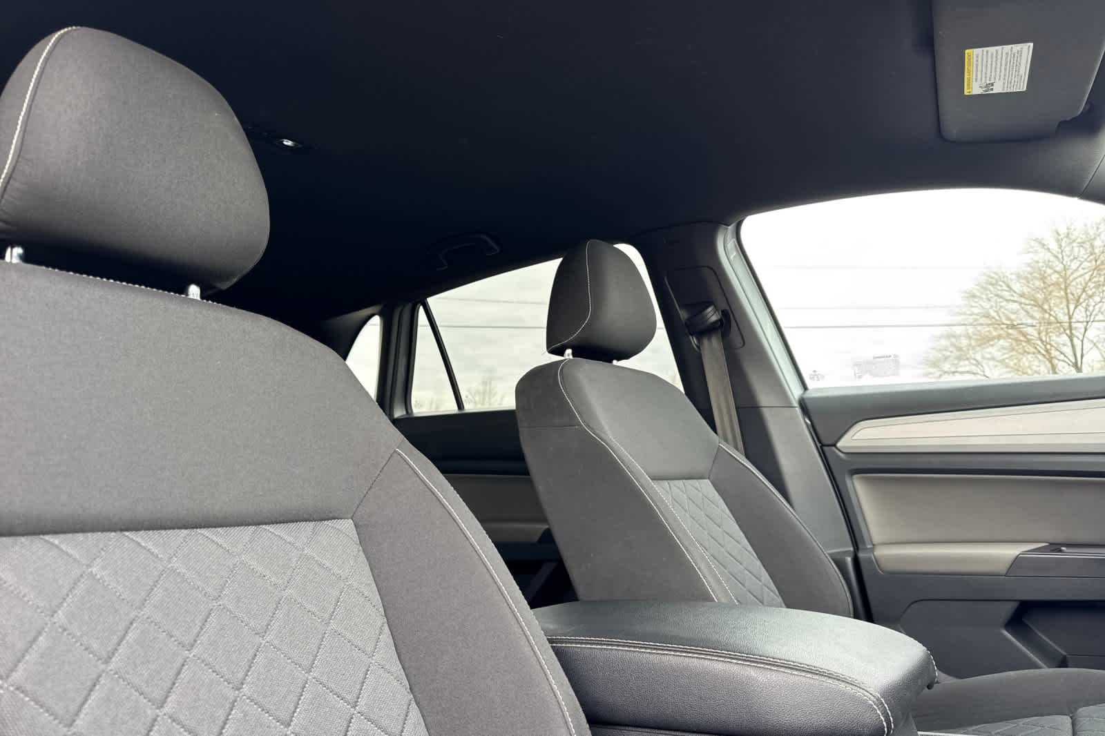 Thumbnail: 2021 Volkswagen Atlas - 17