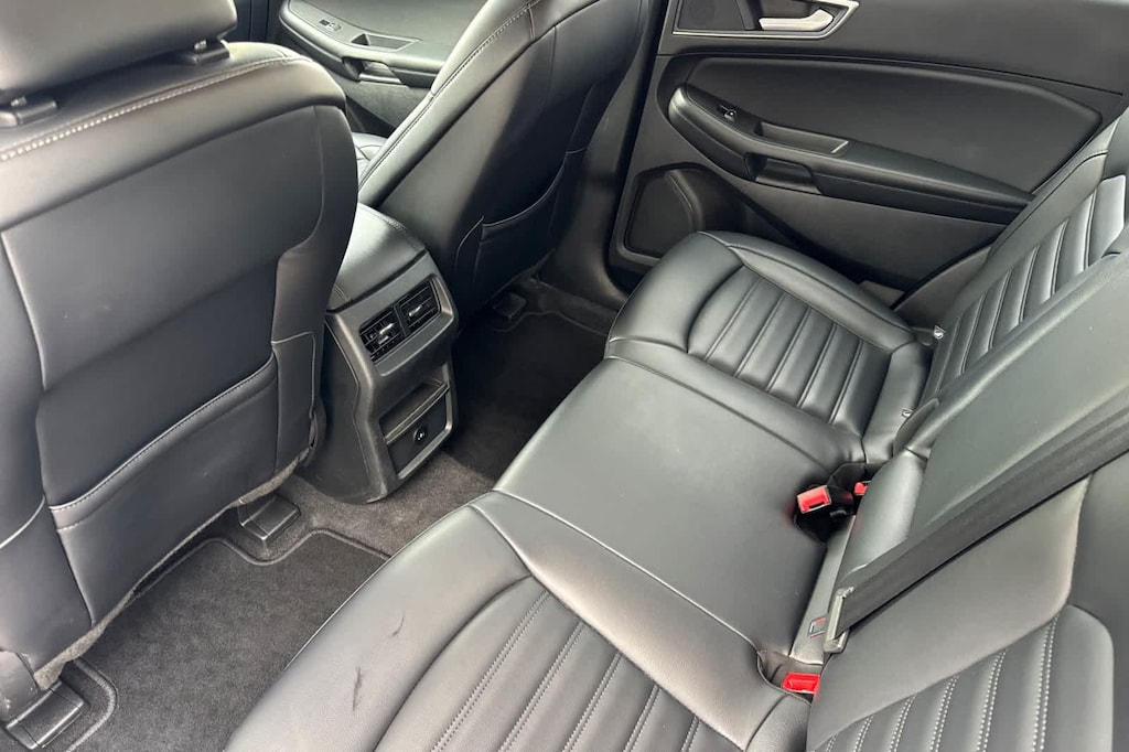 Used 2024 Ford Edge SUV