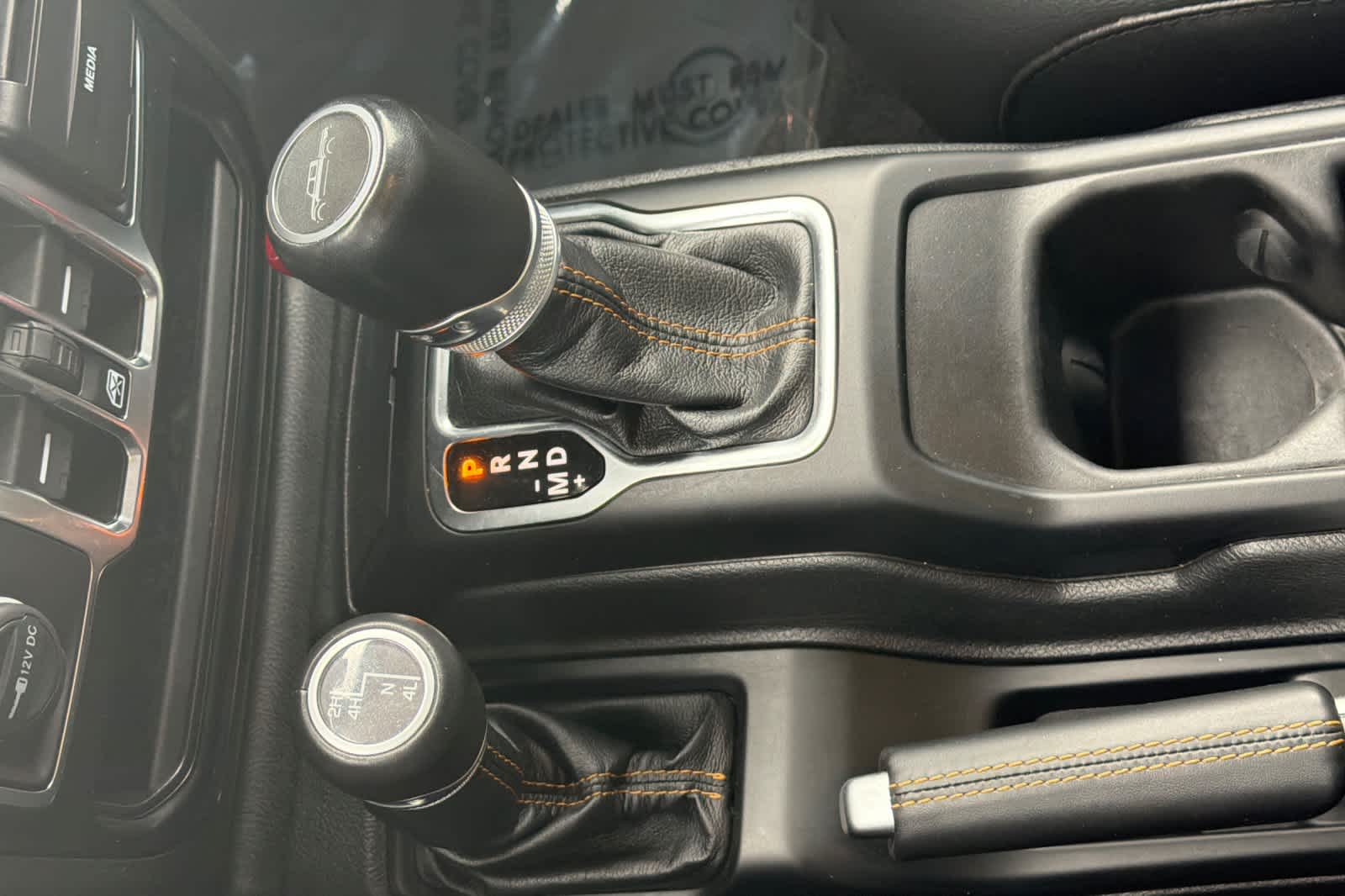 Thumbnail: 2022 Jeep Gladiator - 21