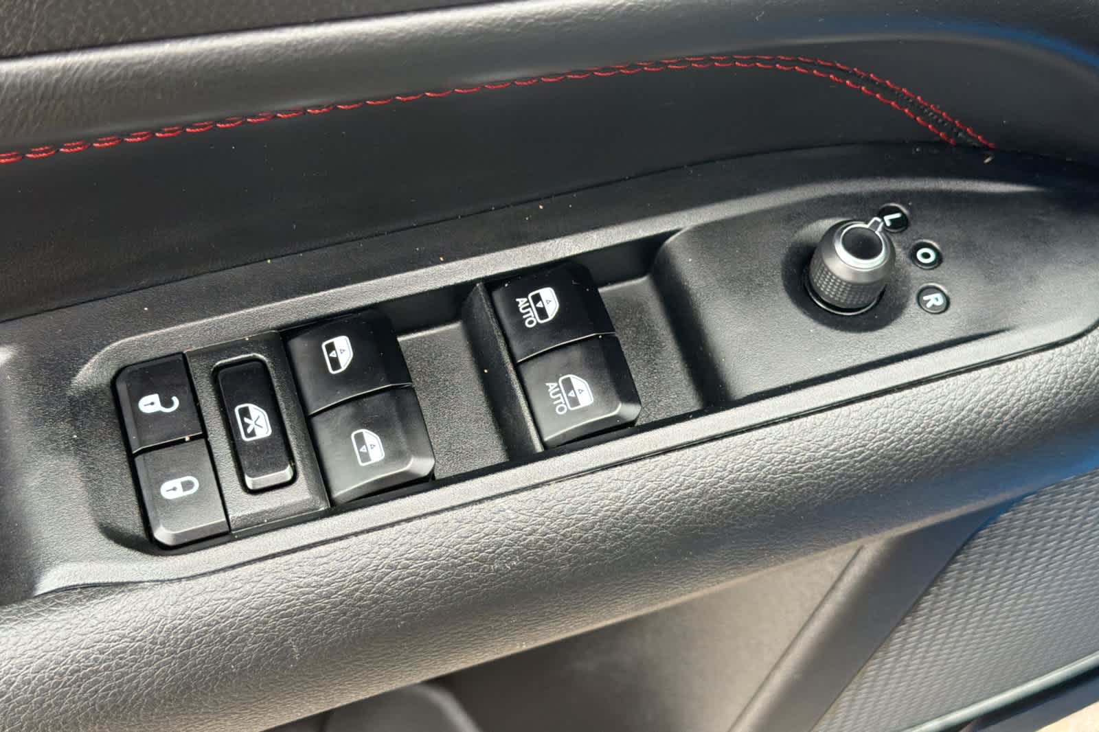 Thumbnail: 2023 Jeep Compass - 13