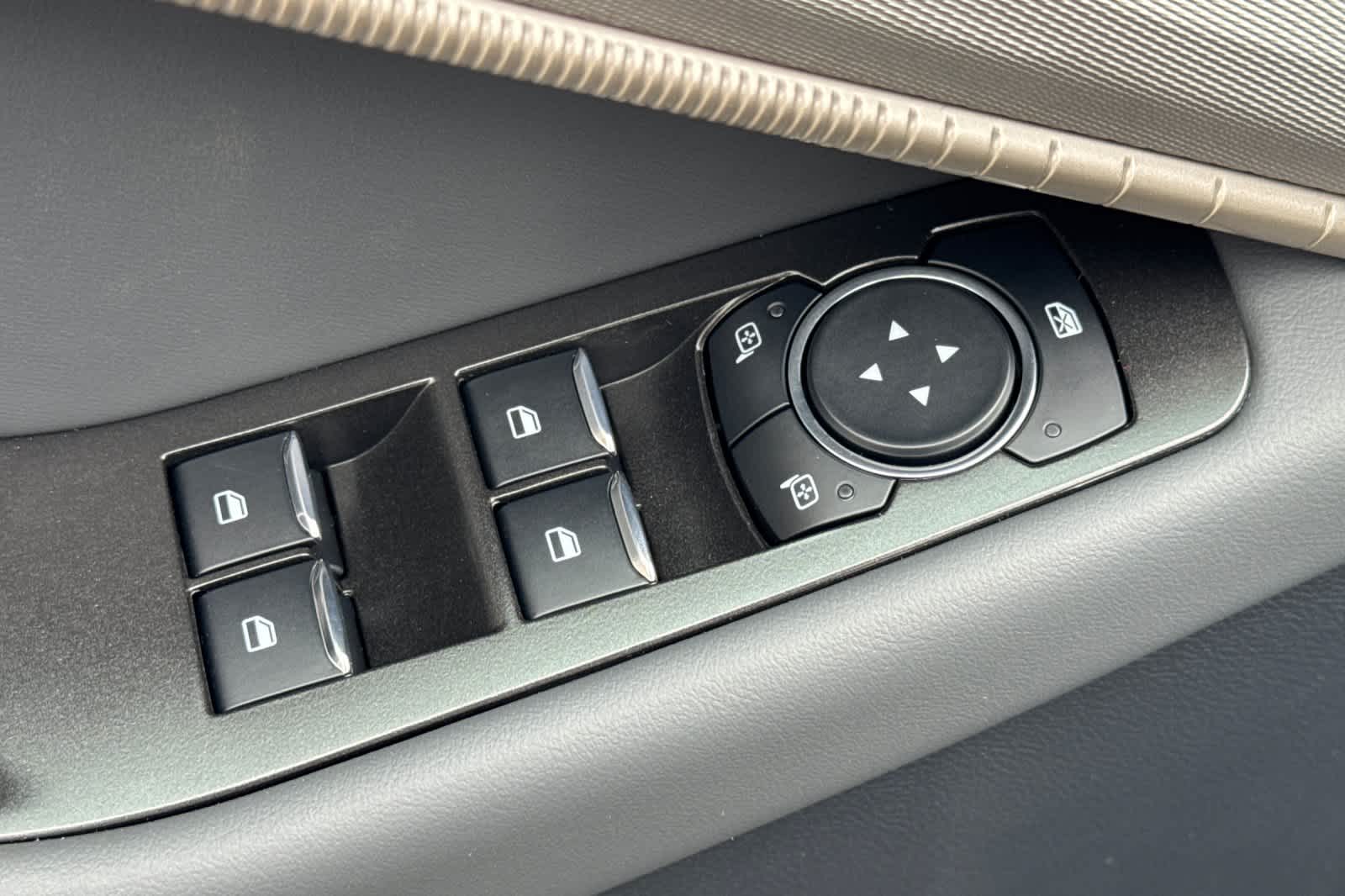 Thumbnail: 2026 Ford Explorer - 13