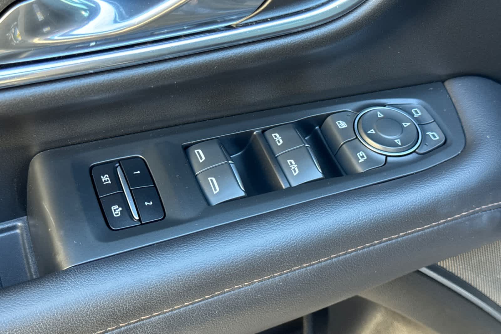 Thumbnail: 2022 Chevrolet Tahoe - 13