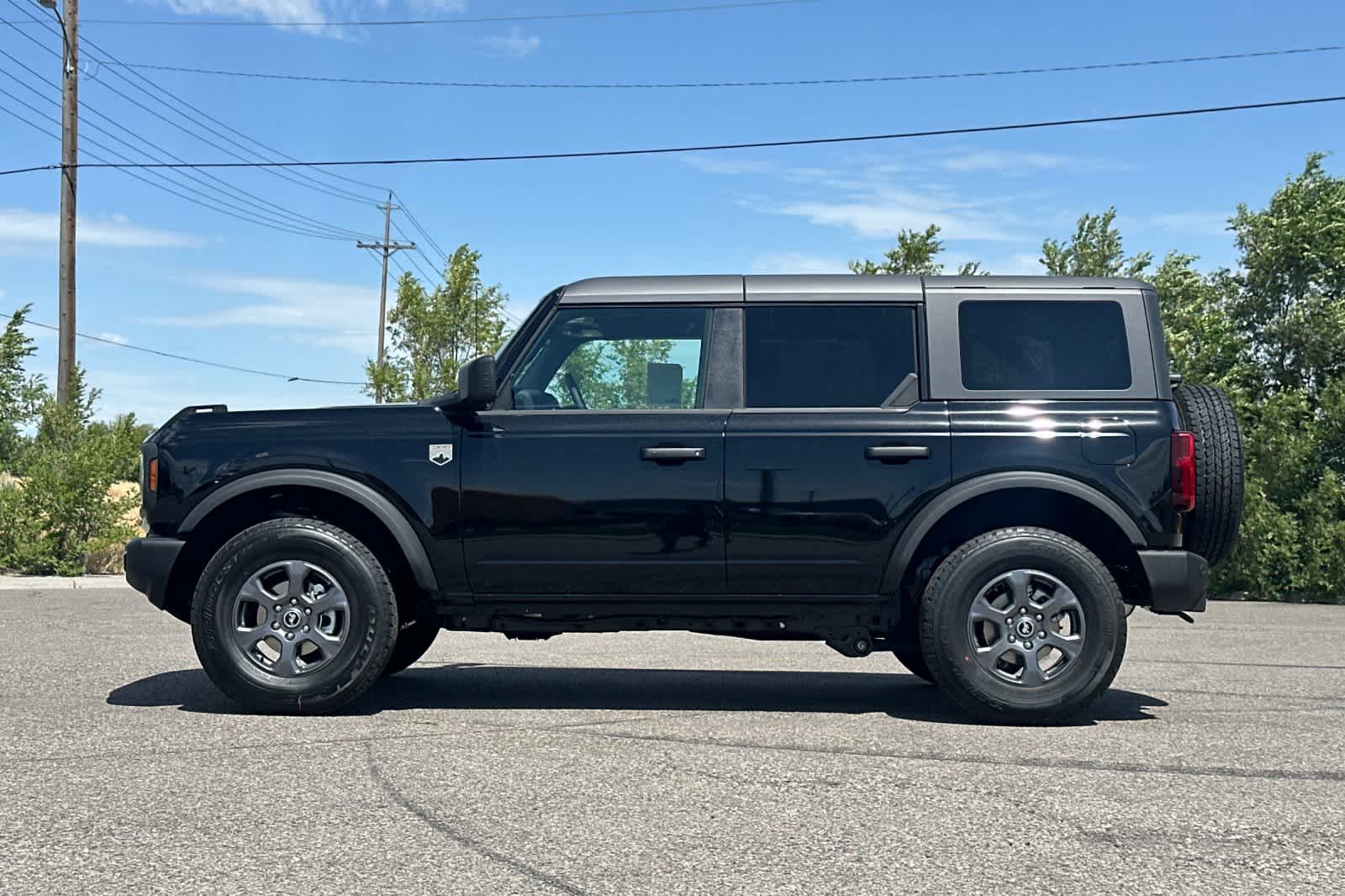 Thumbnail: 2025 Ford Bronco - 5