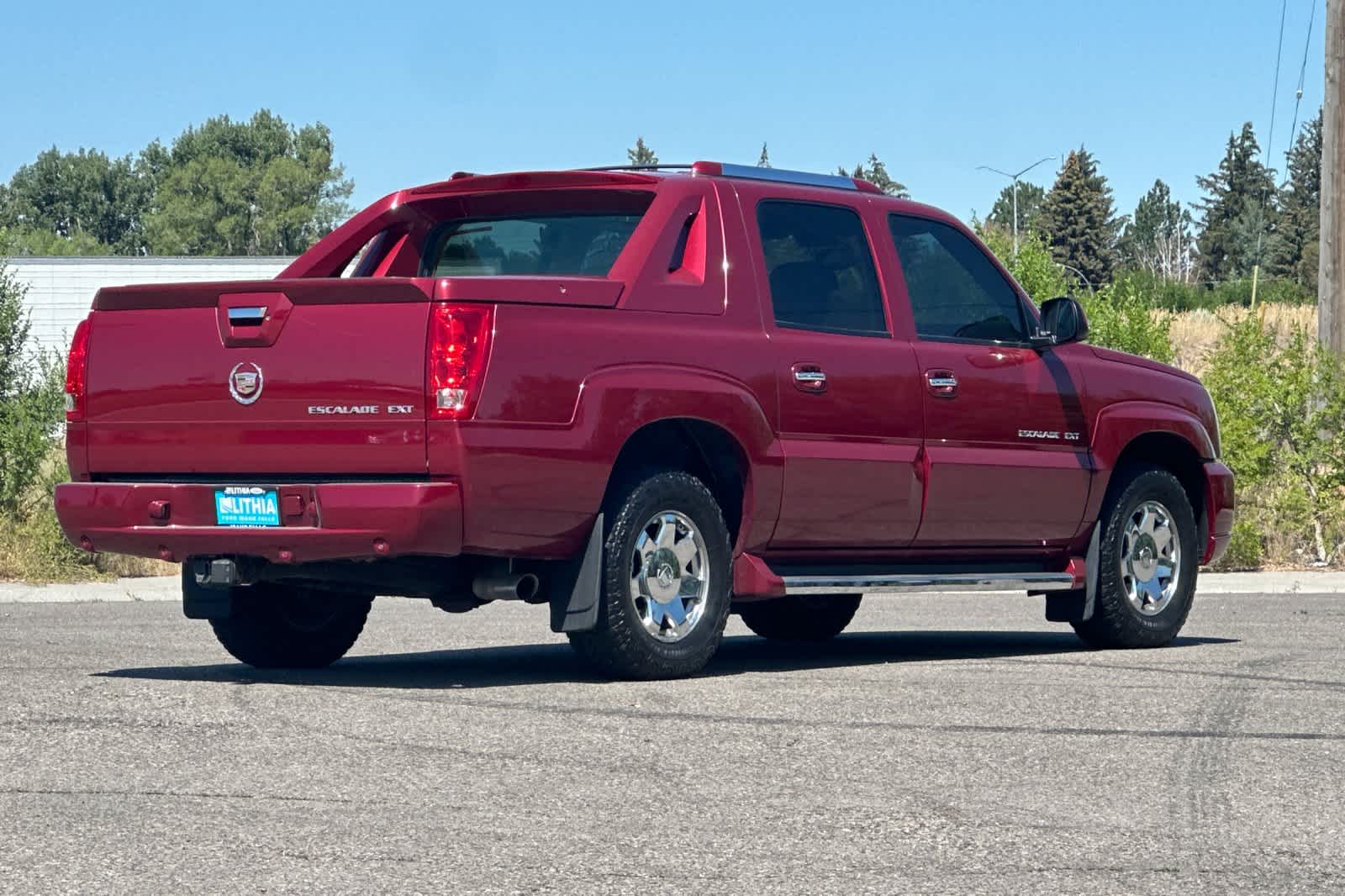 Thumbnail: 2005 Cadillac Escalade - 2