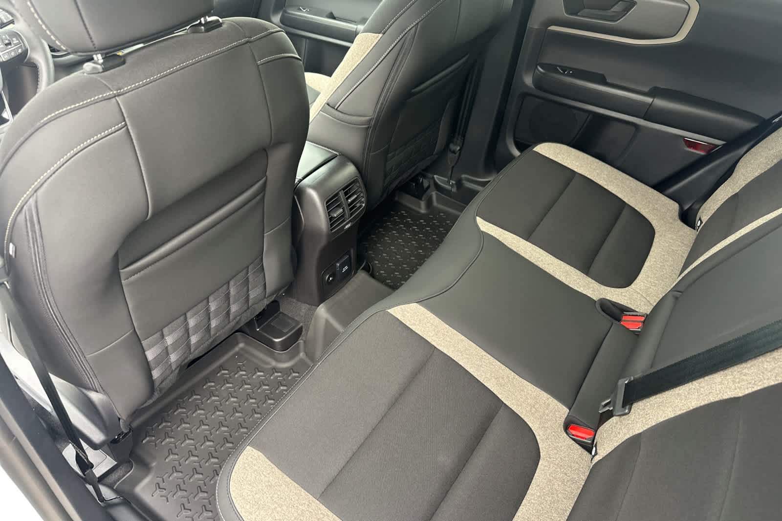 Thumbnail: 2025 Ford Bronco Sport - 4