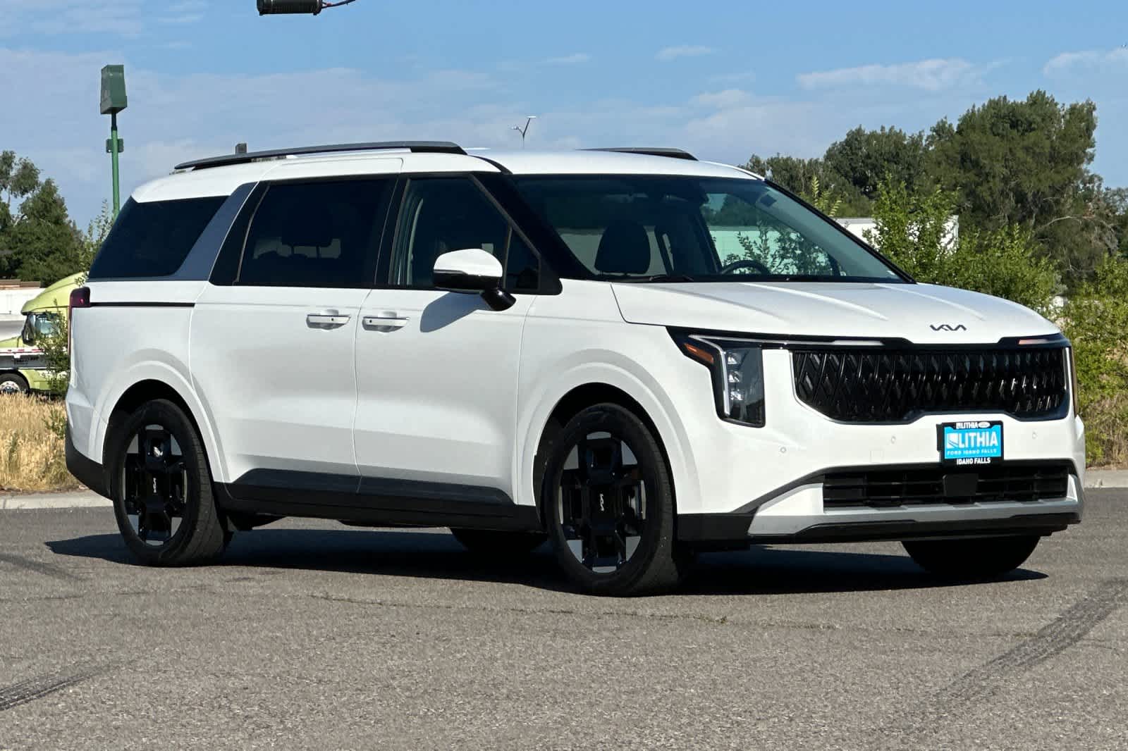 Thumbnail: 2025 Kia Carnival - 9