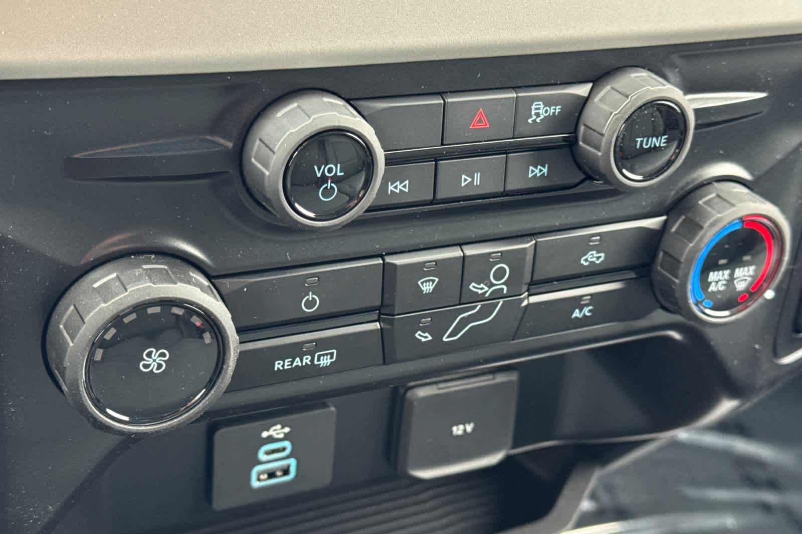 Thumbnail: 2026 Ford F-350 - 19