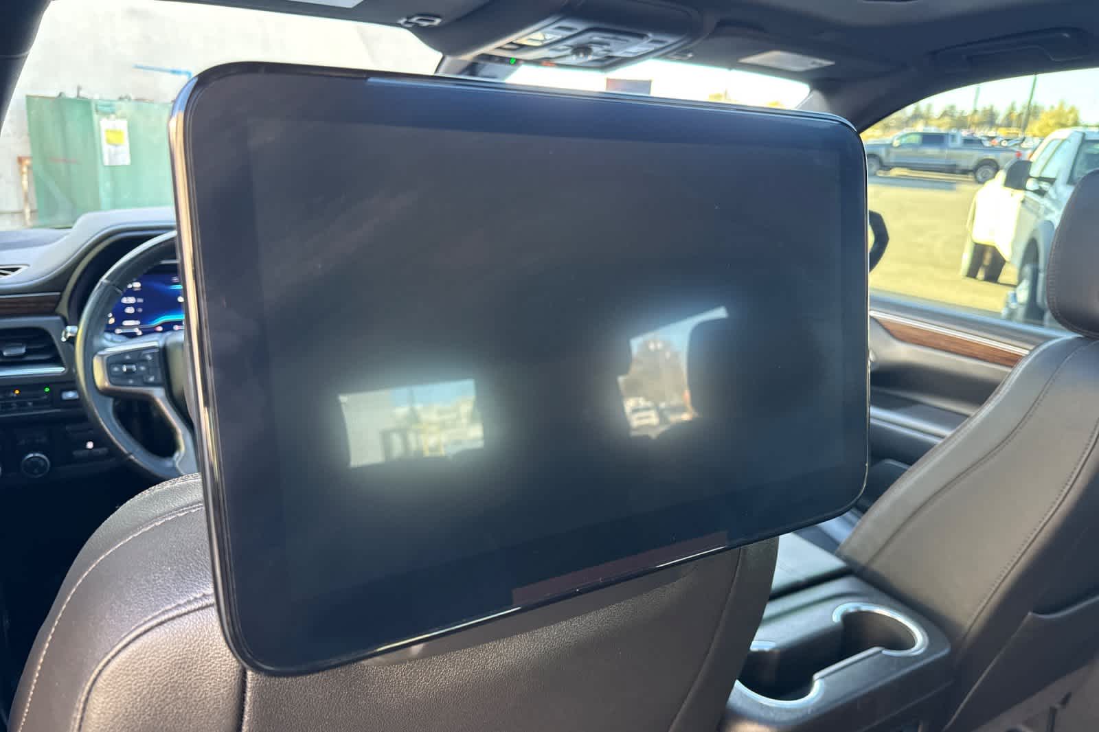 Thumbnail: 2022 Chevrolet Tahoe - 16