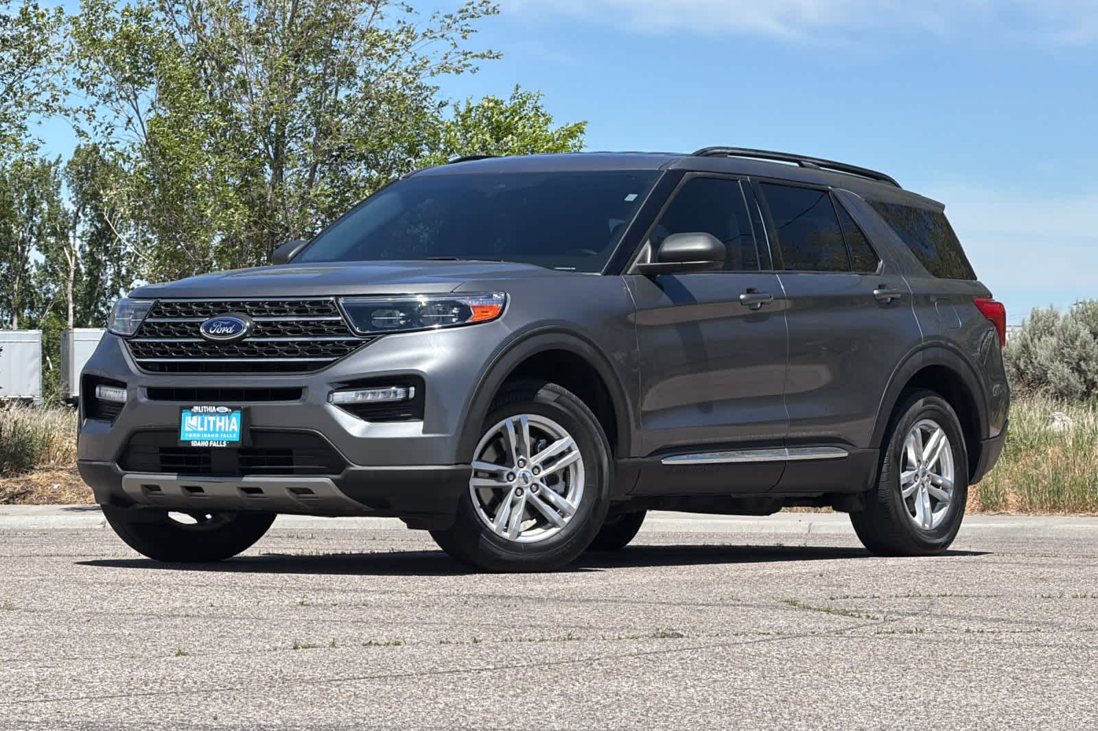 2023 Ford Explorer XLT 4WD's photo