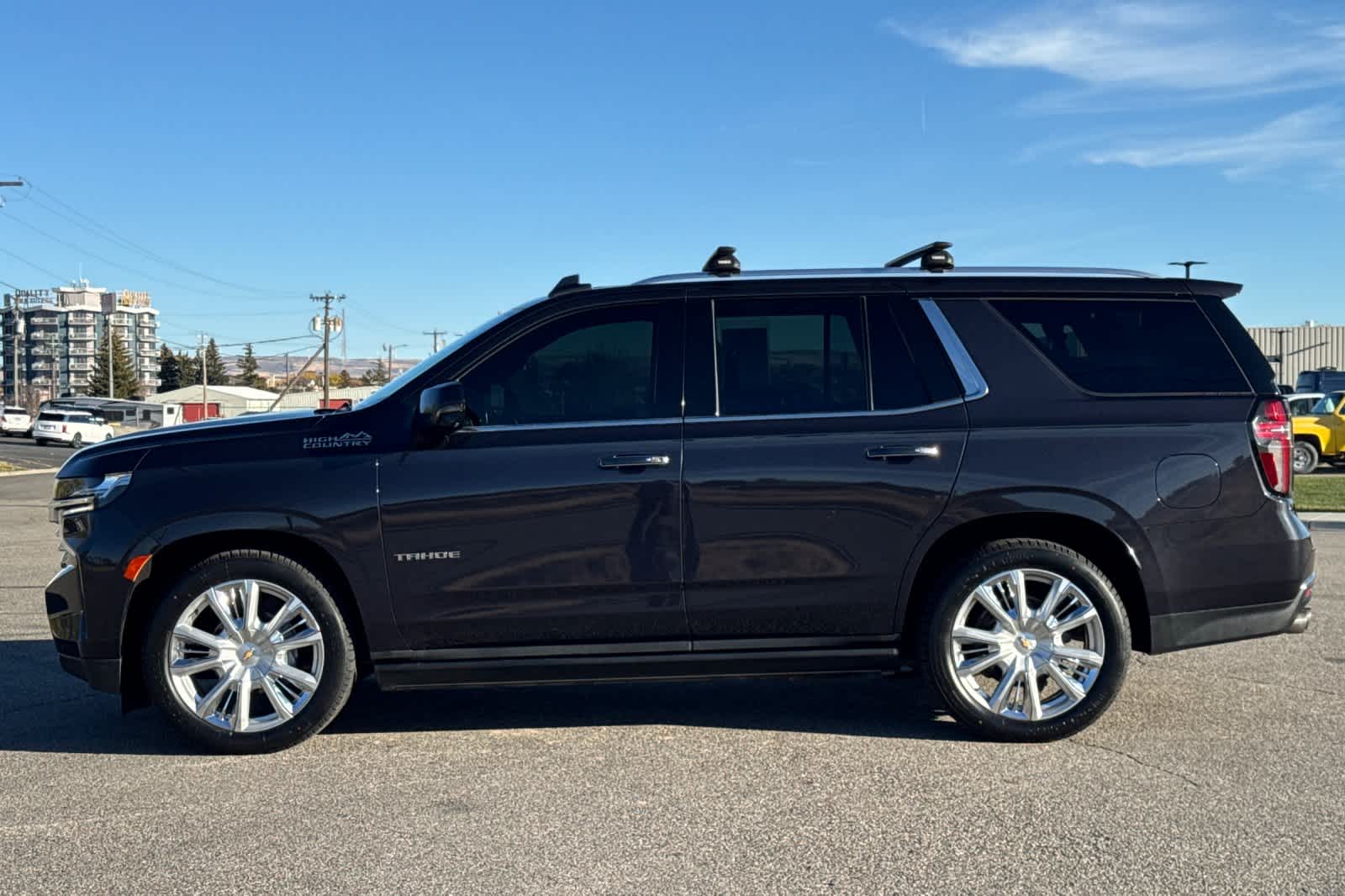 Thumbnail: 2022 Chevrolet Tahoe - 5