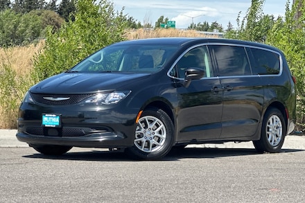 2023 Chrysler Voyager LX Van Passenger Van