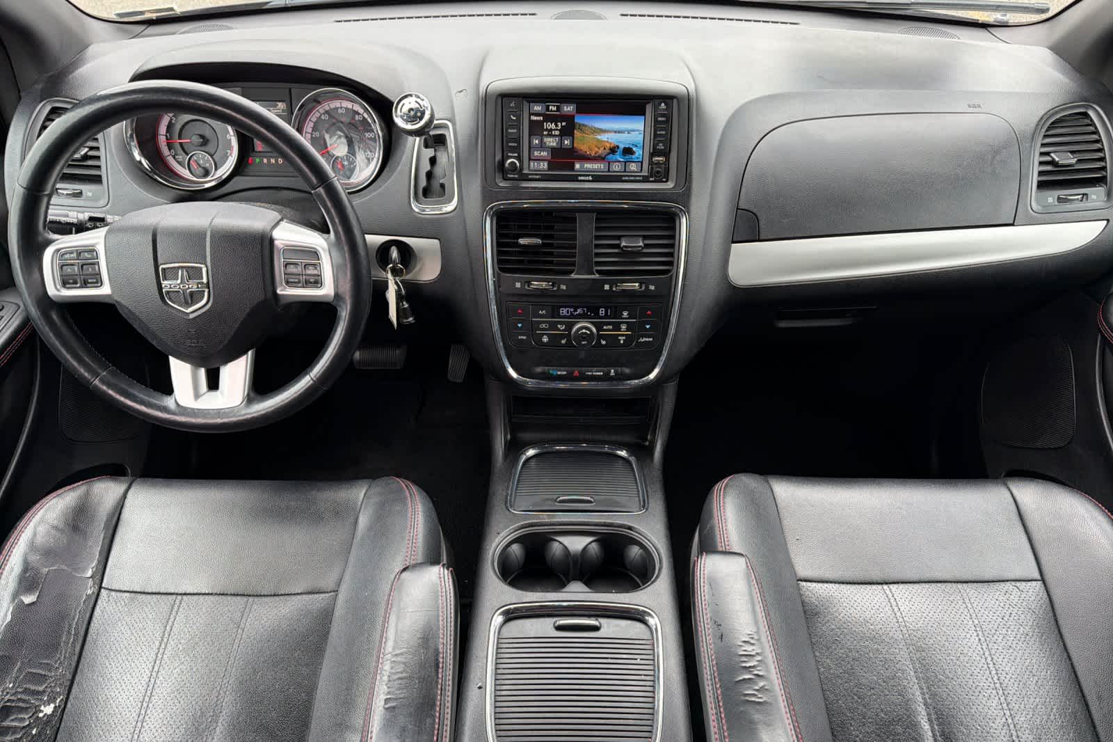 Thumbnail: 2015 Dodge Grand Caravan - 3