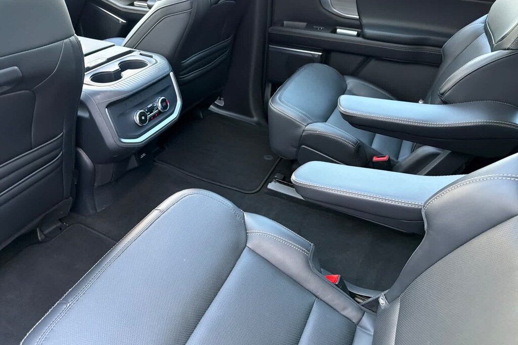 Certified 2025 Ford Expedition Max Platinum SUV