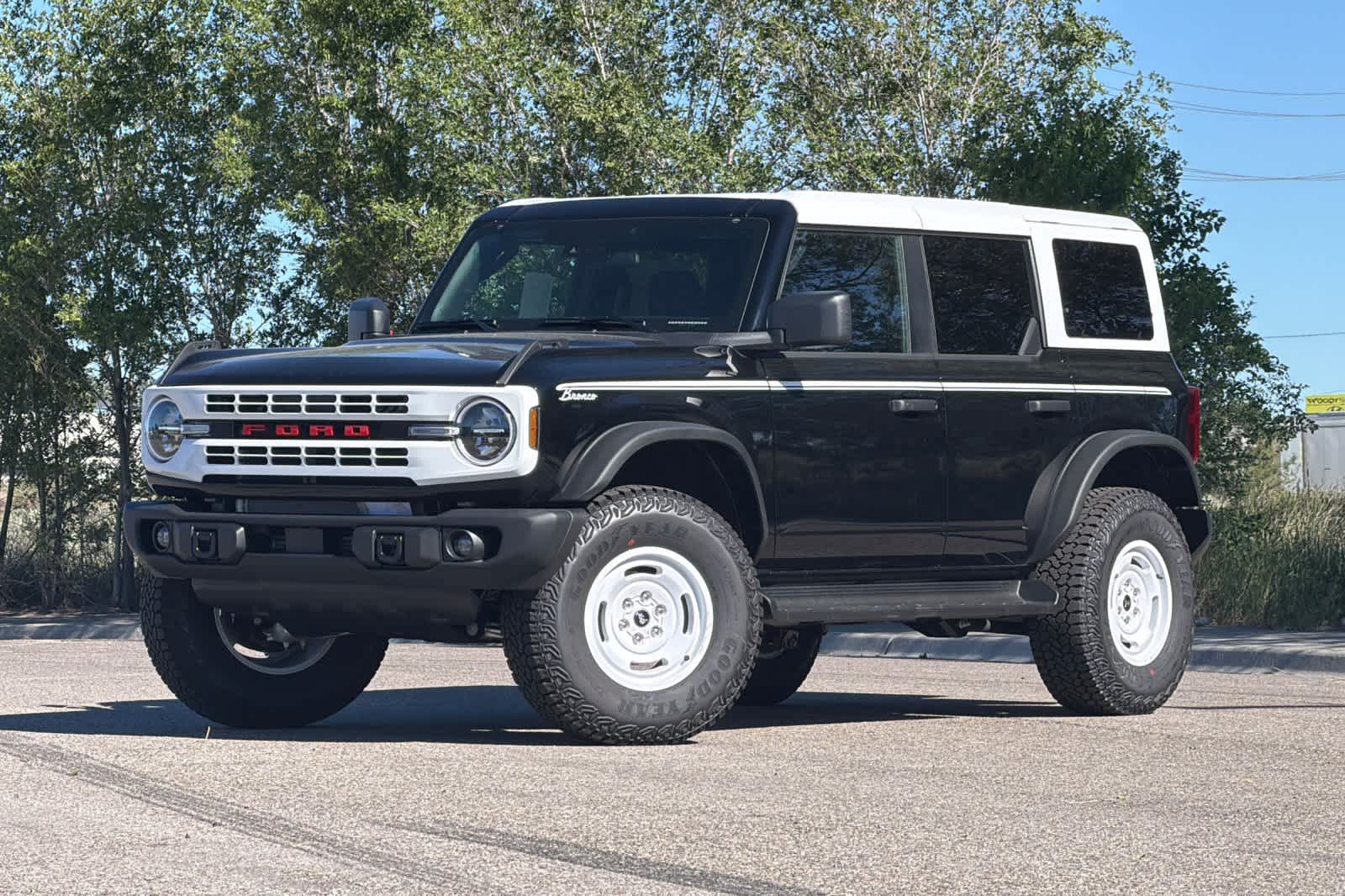 Thumbnail: 2026 Ford Bronco - 1