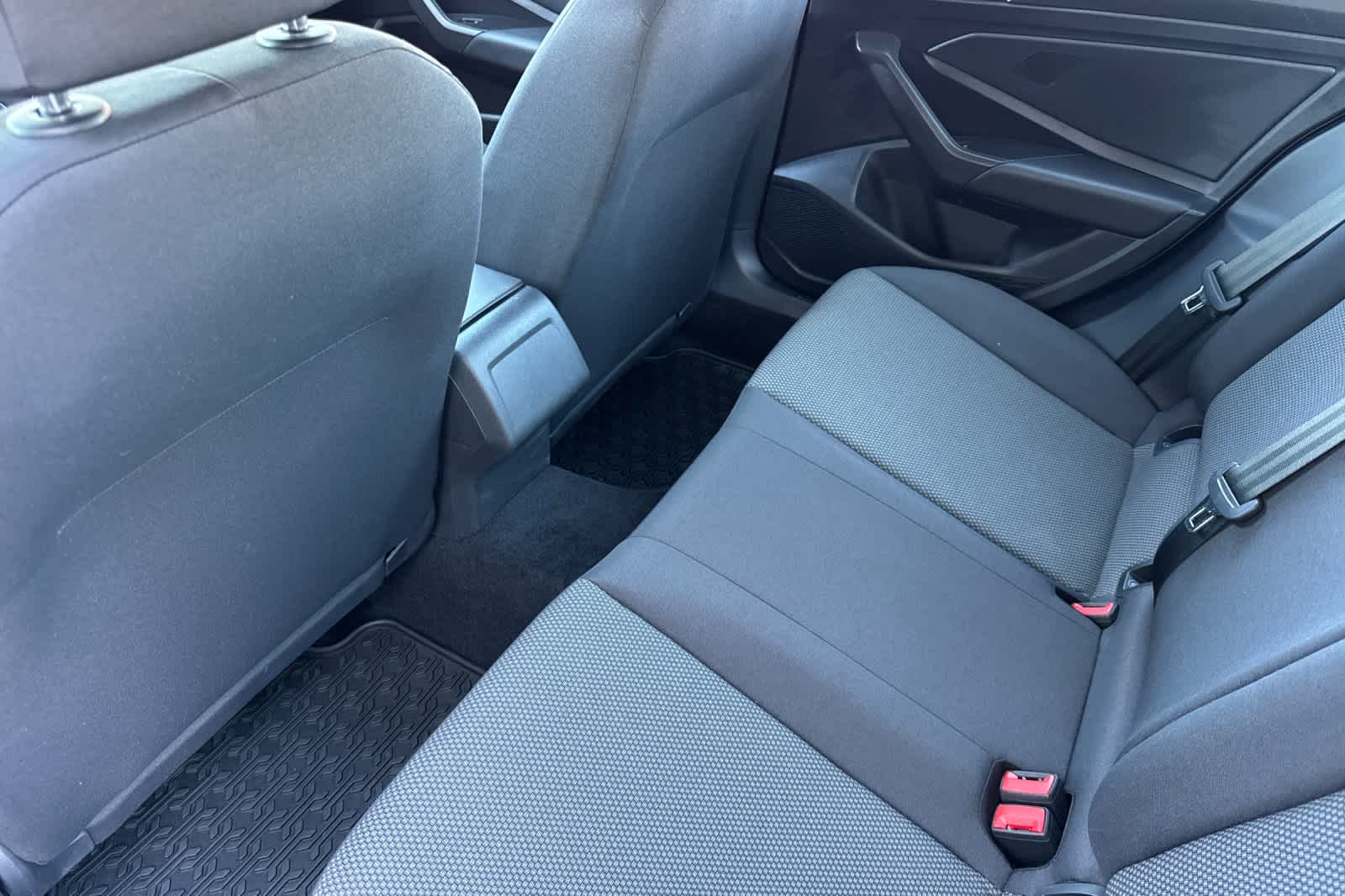 Thumbnail: 2020 Volkswagen Jetta - 4